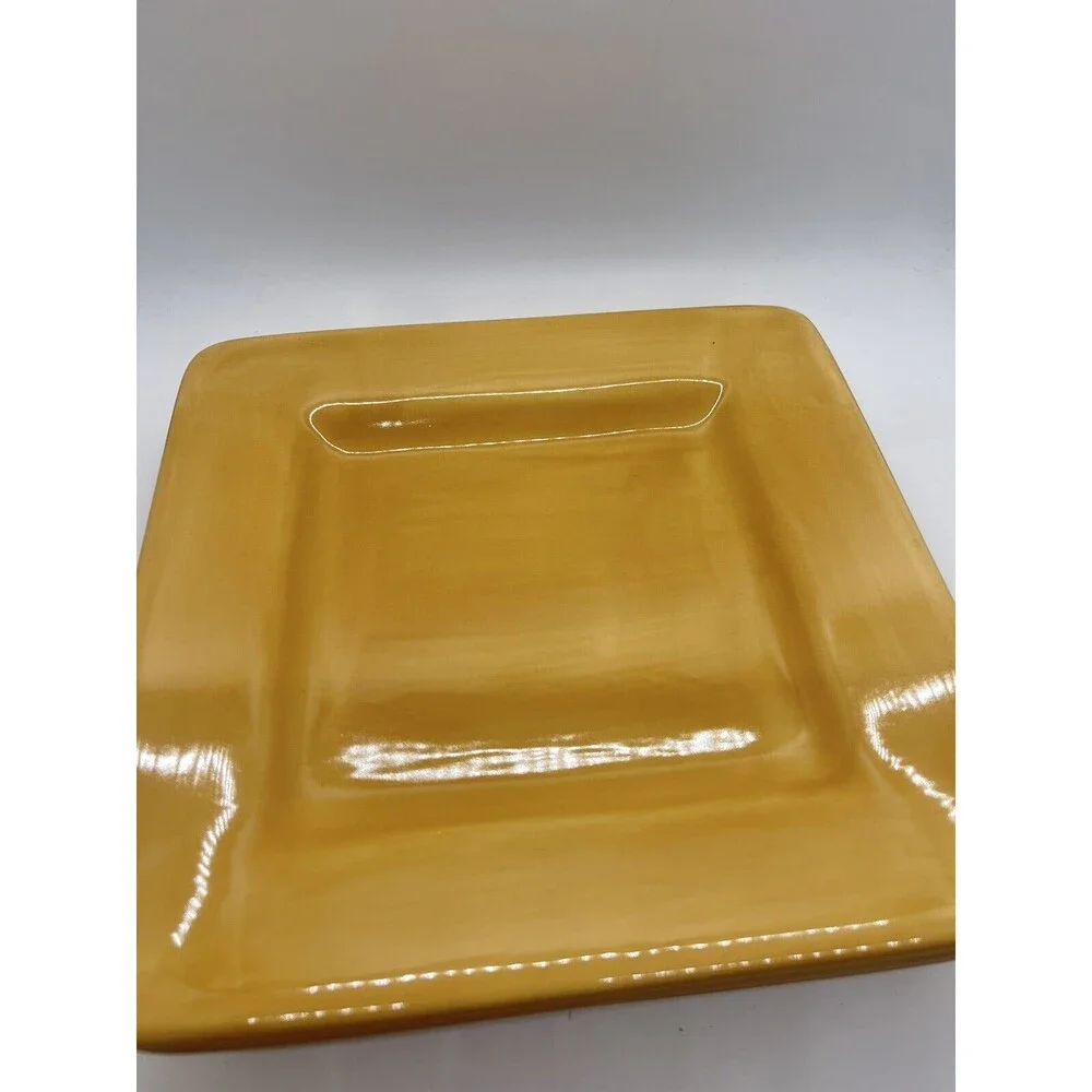 Set of (4) - Pottery Barn Outlet - Salad Plates - 8